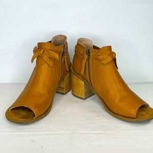 Latigo‎ Open Toe Leather Bootie Bow Accent 3” Stacked Heel Boho Sz 7